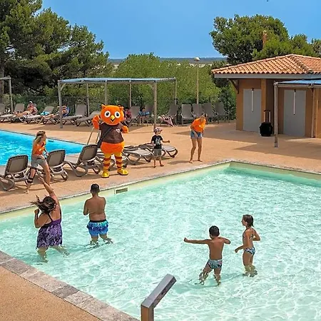 Vvf Narbonne-plage Saint-pierre-la-mer 假日公园 3*
